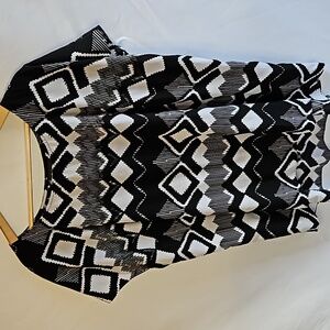 Lane Bryant Black and White High Low Short Sleeve Blouse with Beads Size 22/24